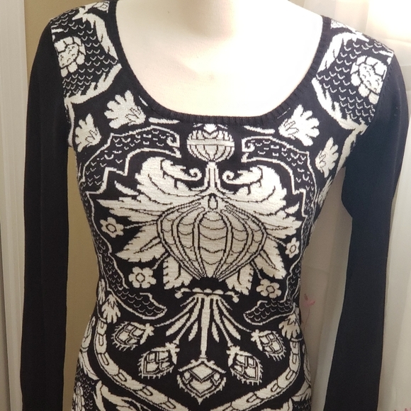 Dress - Picture 4 of 6